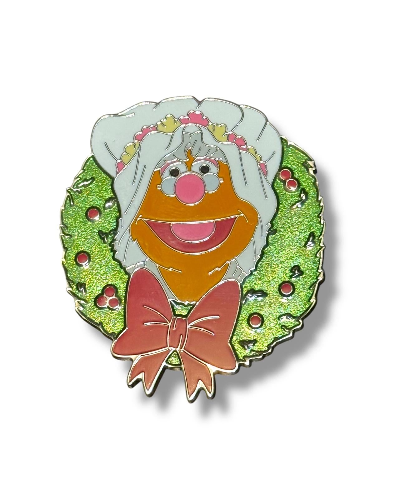 Disney Muppets Christmas Carol Advent Calendar Pin - Fozzie Ma Fozziwig